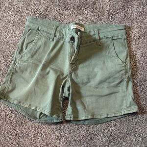 Mavi Olive Women's Cargo Shorts
